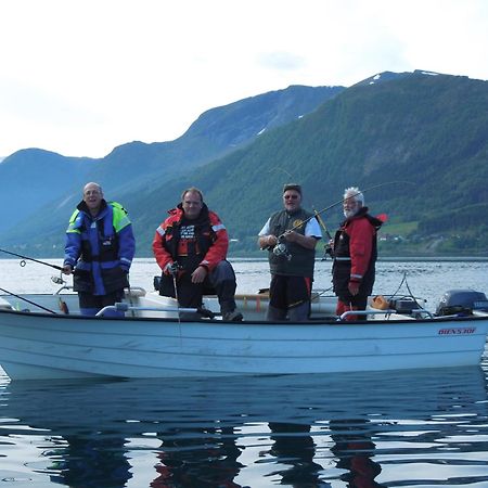 Troll Fjordhytter Syvde Exterior photo