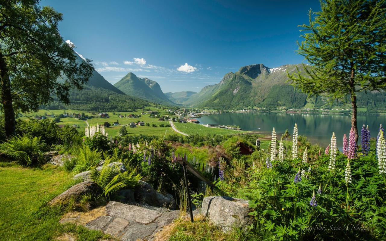 Troll Fjordhytter Syvde Exterior photo