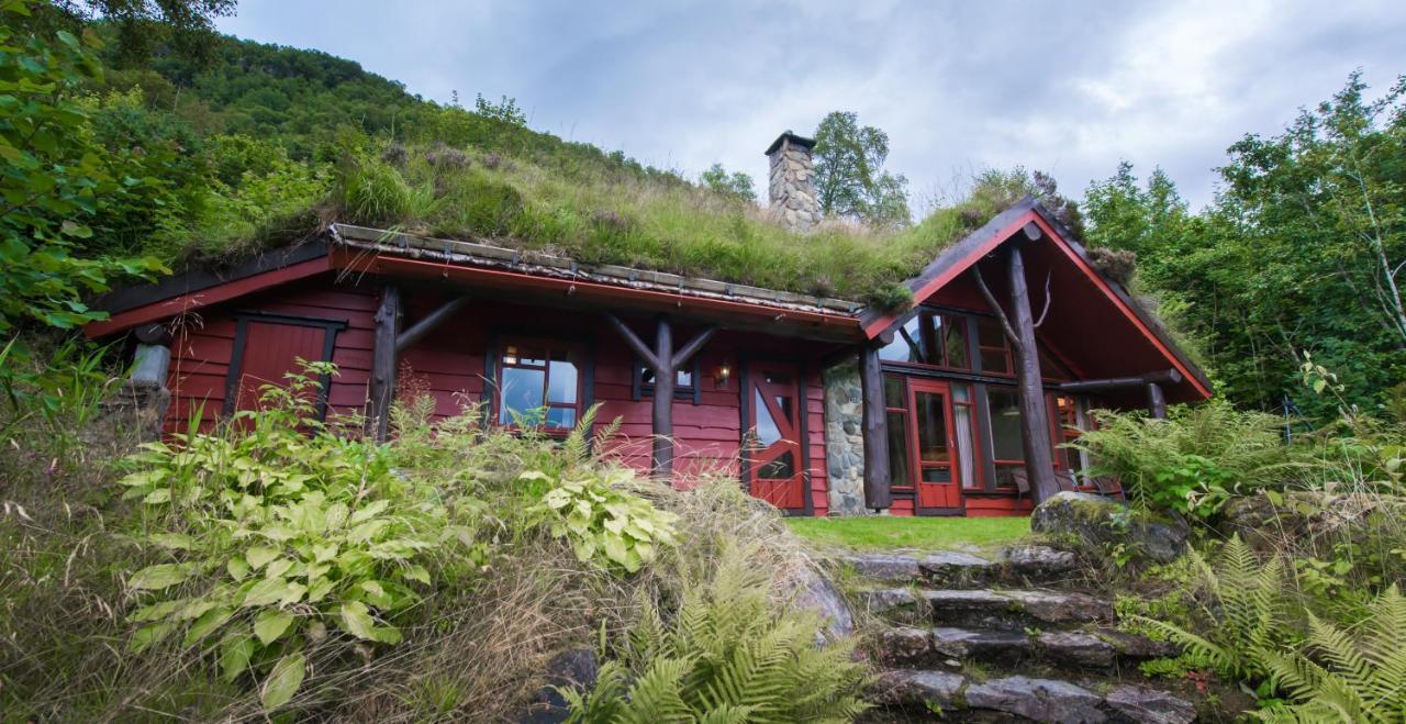 Troll Fjordhytter Syvde Exterior photo